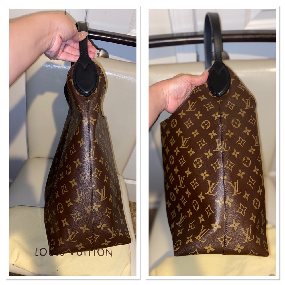 🎈SOLD🎈 LV Discontinued Flower Hobo - Picture 3 of 16